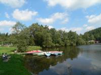 Ausflugsziel Bayerischer Wald - Blaibacher See mit Ausflugsgaststätte und Bootsverleih